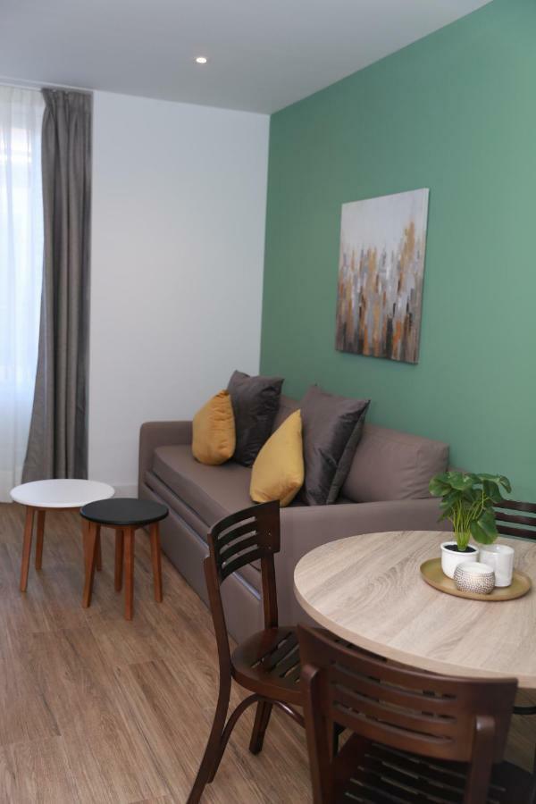 New Point Opera Aparthotel Madrid Ngoại thất bức ảnh