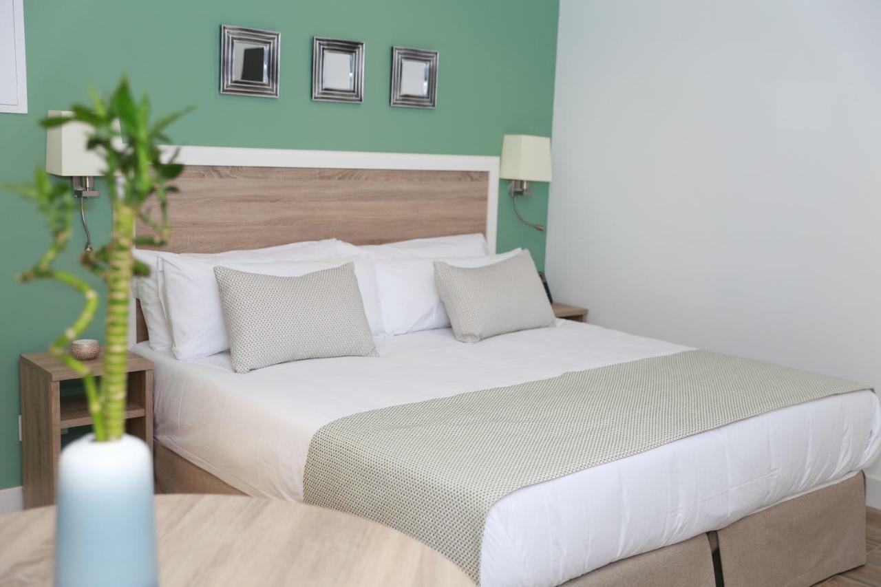 New Point Opera Aparthotel Madrid Ngoại thất bức ảnh