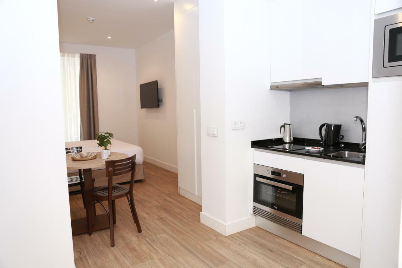 New Point Opera Aparthotel Madrid Ngoại thất bức ảnh