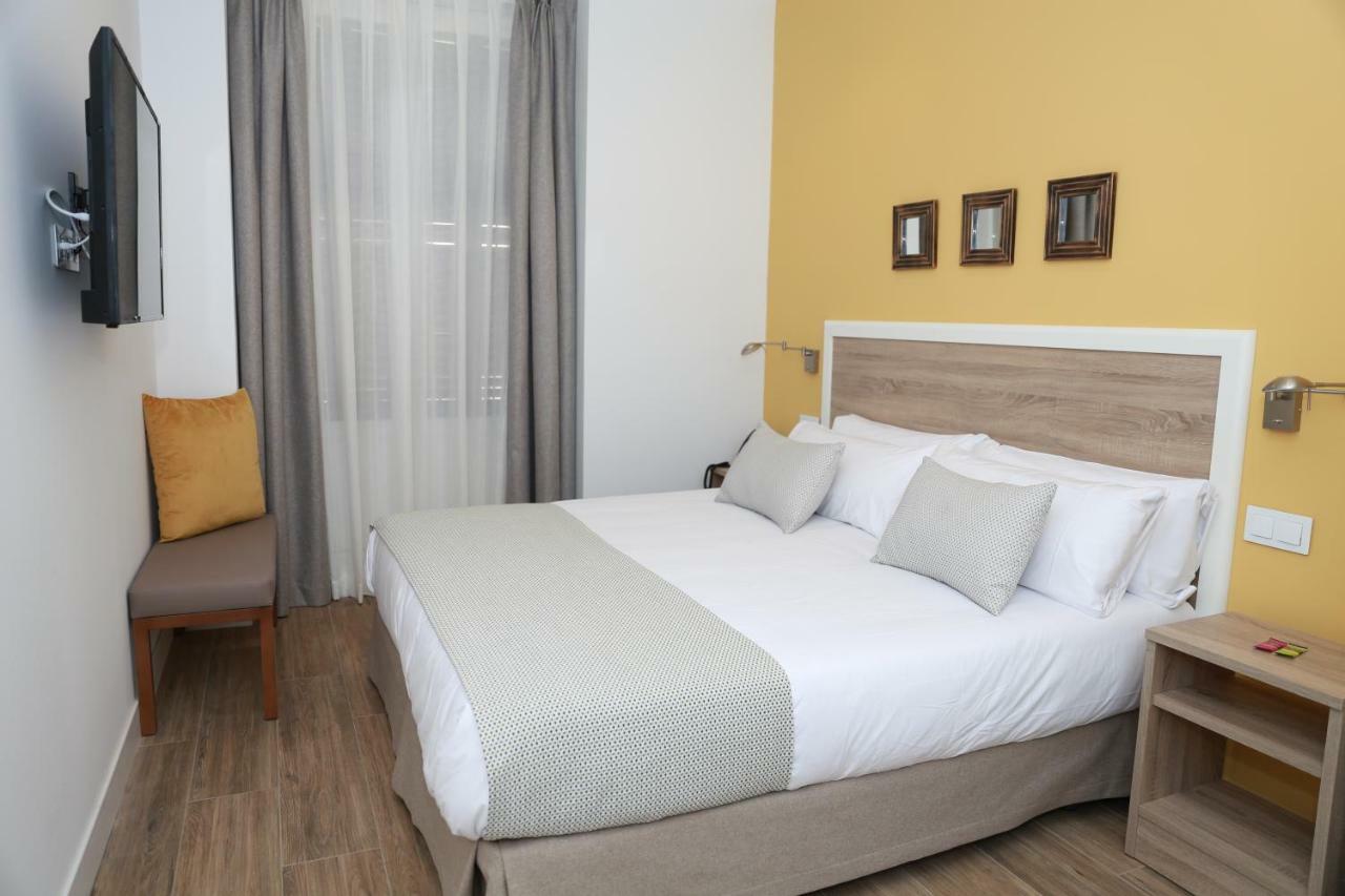 New Point Opera Aparthotel Madrid Ngoại thất bức ảnh